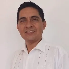 Dr. Rubén Hernández Chavarría